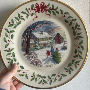 Lenox Holiday Plate with Red and Green Holly Design